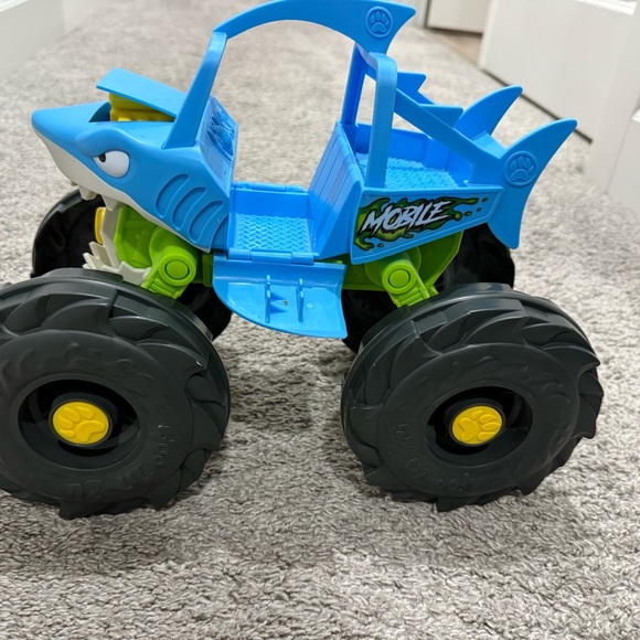 Goo Jit Zu Stretch And Strike Thrash Mobile and figures - Picture 3 of 3